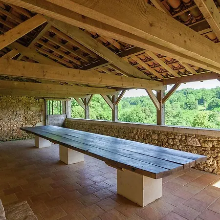 Holiday home Impressive Restored With Pool *