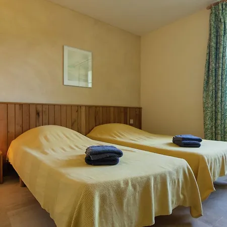Holiday home Impressive Restored With Pool
