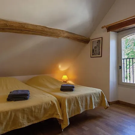 Holiday home Impressive Restored With Pool Campsegret