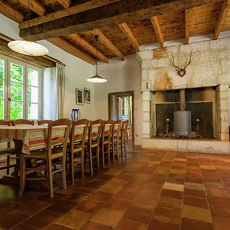 Holiday home Impressive Restored With Pool *